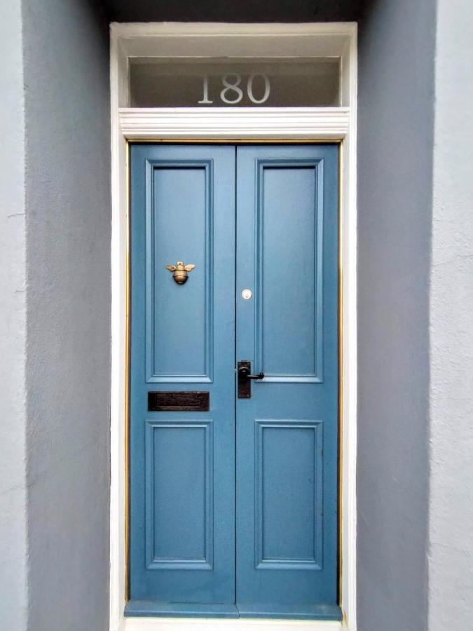 Beeswing, A Victorian Gem In Biggar Villa Exterior photo