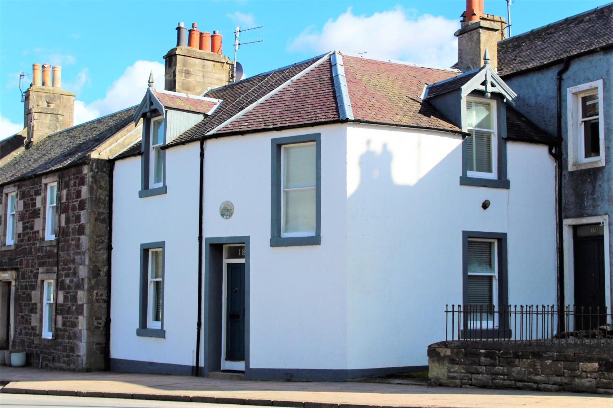 Beeswing, A Victorian Gem In Biggar Villa Exterior photo